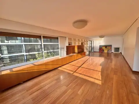 Departamento en Venta de 4 dormitorios