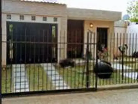 EN VENTA/OPORTUNIDAD UNICA EN BARRIO LAS PALMAS