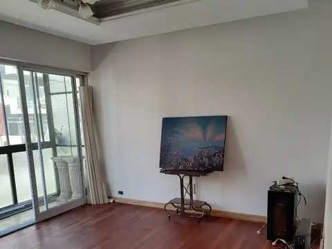 SEMIPISO EN ESQUINA TODO RECICLADO