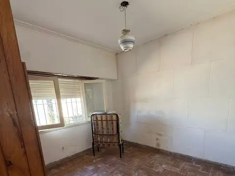 Casa en Alquiler con 2 cocheras