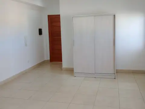 Aristóbulo Del Valle 1100, Piso 5