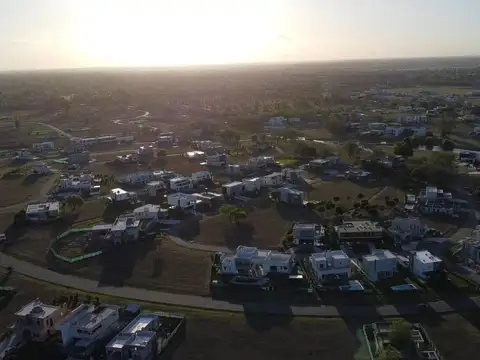 Terreno en Venta 40  mts Fondo