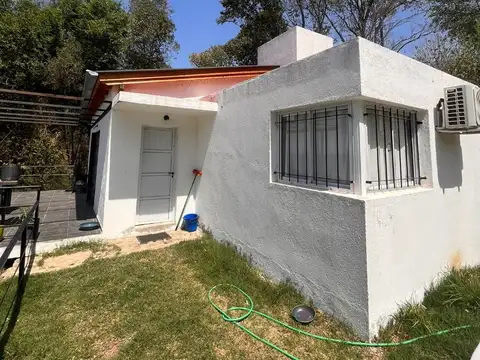 Casa 2 ambientes con 1 baño