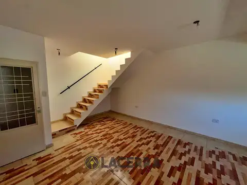 Depto Tipo Casa 3 ambientes con 1 baño