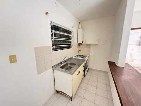 Depto Tipo Casa en Venta 40 años