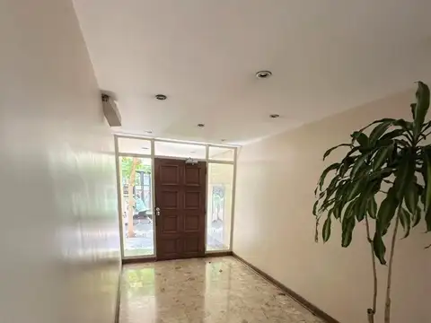 Avenida La Plata 200