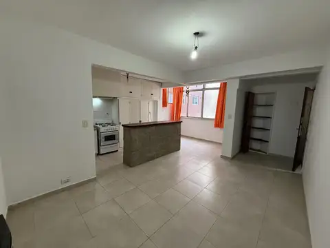 Departamento en Alquiler en Olivos Vias/Maipu, $ 600.000