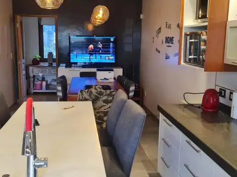 Casa en Venta en Castelar, USD 420.000