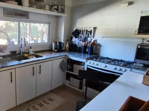 Casa 5 ambientes con 4 baños