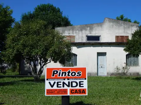 Casa 6 ambientes con 2 baños