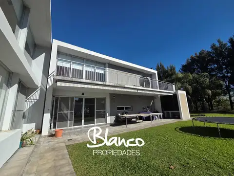 Casa en Venta de 5 dormitorios