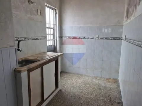 Casa 2 ambientes con 1 baño