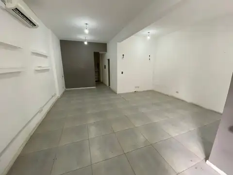 Local en Venta en Colegiales, USD 224.000