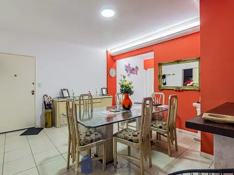 DEPARTAMENTO - VENTA - COLEGIALES - 4 AMBIENTES - PATIO