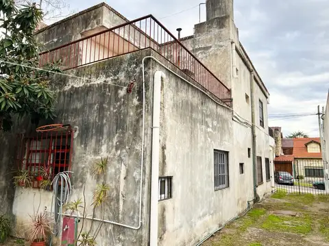 Casa 5 ambientes con cochera venta Don Bosco