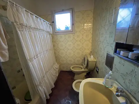 Casa en venta. Villa Elisa