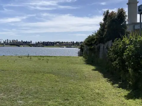Terreno en Venta en San Gabriel, USD 276.000