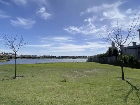Terreno en Venta en San Gabriel, USD 276.000