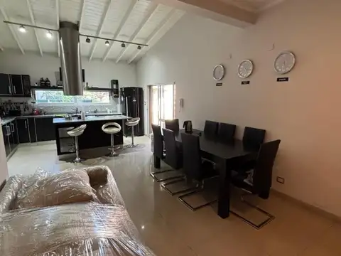 Casa en Venta en Burzaco, USD 230.000