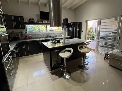 Casa en Venta de 4 dormitorios