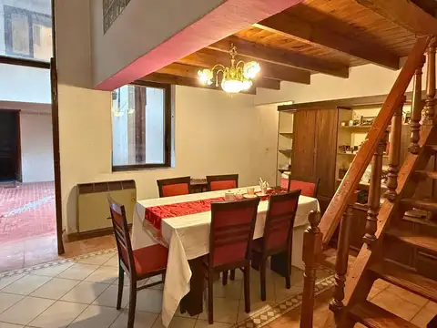 Depto Tipo Casa en Venta en Flores, USD 149.000