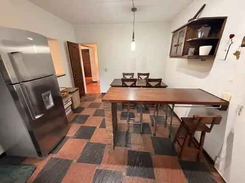 Casa en Venta con 3 cocheras