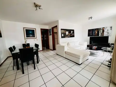 Apartamento en venta, planta baja 2 dormitorios con parrillero, La Pastora