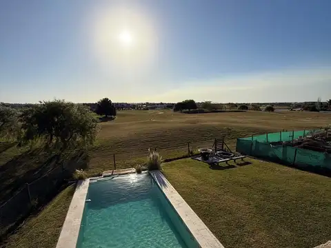 Casa en El Canton - Golf