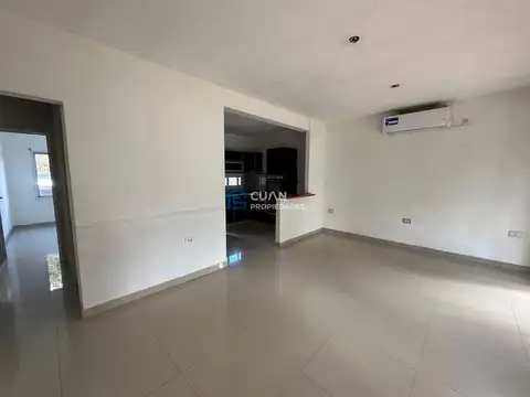 Casa Blanca en venta - CUAN PROPIEDADES
