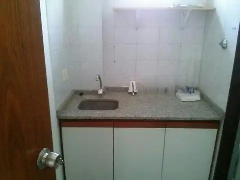 Oficina 2 ambientes con 1 baño