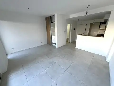 Exc. Monoambiente con gran Balcón - Cochera Opcional / SUM - Parrillas - Piscina - Solárium