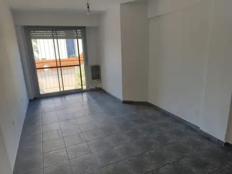 Departamento en Alquiler en Moron Norte, $ 300.000