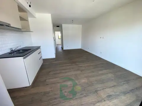 Departamento en Alquiler en Castelar Norte, $ 720.000