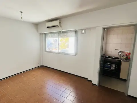 Quito 3800, Piso 5