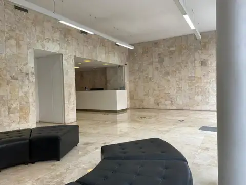 Oficina en Venta en Lomas de Nuñez, USD 350.000