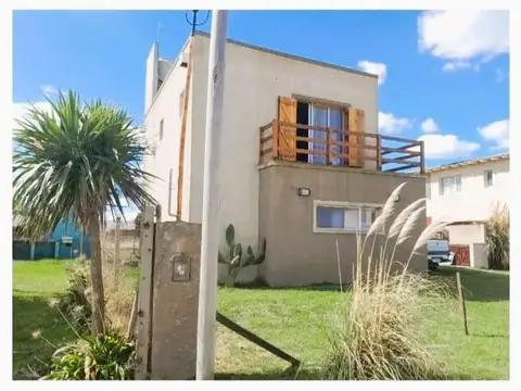 VENTA CASA 4 AMBIENTES  VISTA AL MAR -MAR DEL SUD 