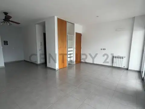 Departamento en venta de 2 dormitorios con cochera en venta en La Plata 59 e/ 9 y 10