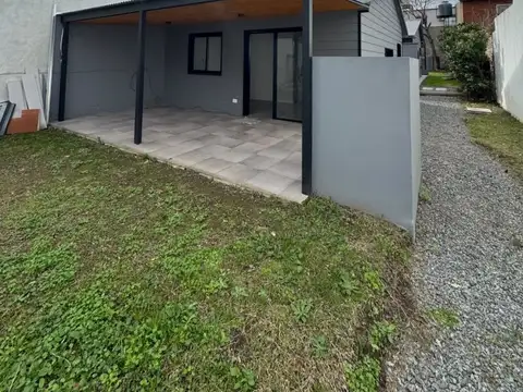 Casa - Venta - Argentina, San Miguel - Roque Saenz Peña 856