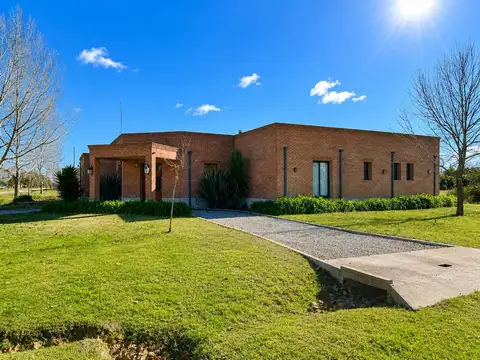 VENTA CASA EN FINCAS DE SAN VICENTE II