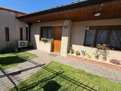 CASA BANFIELD - BAJO SU VALOR- ESCUCHO OFERTAS