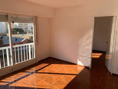 VENTA UN DORMITORIO CATAMARCA 1300