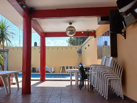VENTA COMPLEJO COMERCIAL Y TURISTICO - 3 DEPARTAMENTOS CON QUINCHO - PISCINA - PERMUTA Y FINANCIA  