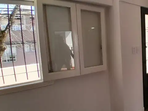 Depto Tipo Casa en Alquiler de 1 dormitorio