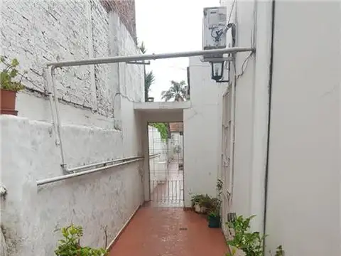 Depto Tipo Casa en Venta en Banfield, USD 64.000