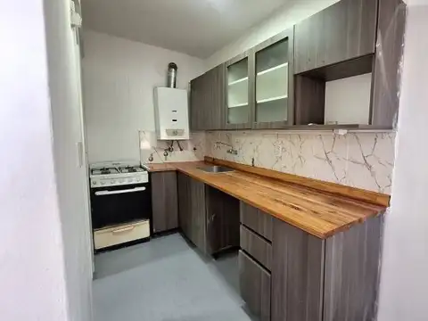 Departamento en Alquiler en Abasto, $ 750.000