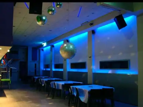 VENTA LOCAL CON DEPARTAMENTO PATERNAL