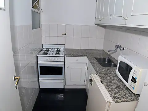 Marcelo T. de Alvear 700