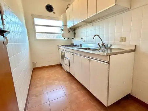 Oficina en Venta con 4 cocheras