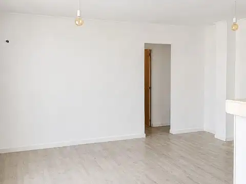 Casa en Alquiler en Profesional, $ 800.000