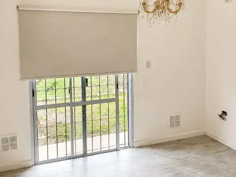 CASA EN ALQUILER PERMANENTE – EL TALERO 2731, FUNES Excelent